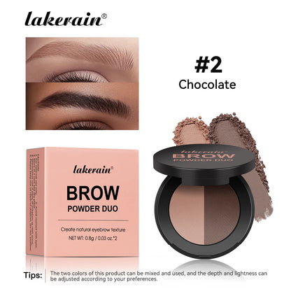 Boîtier compact contenant deux nuances de poudre mate pour le maquillage des sourcils et le contouring du nez.
