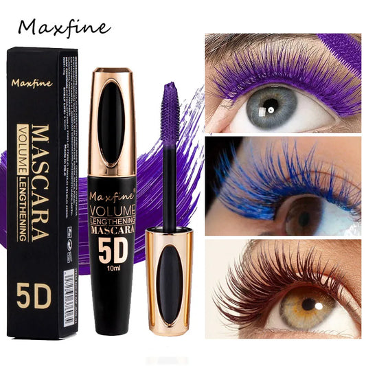 Brosse haute précision de mascara noir 5D montrant la séparation parfaite des cils pour un effet œil de biche.