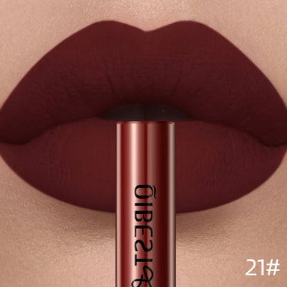 Applicateur de rouge à lèvres liquide mat QIBEST, texture crème veloutée riche en pigments rouges et nudes.
