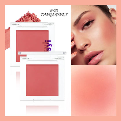 Boîtier de blush monochrome mat couleur chair claire, idéal pour illuminer les zones d'ombre du visage.