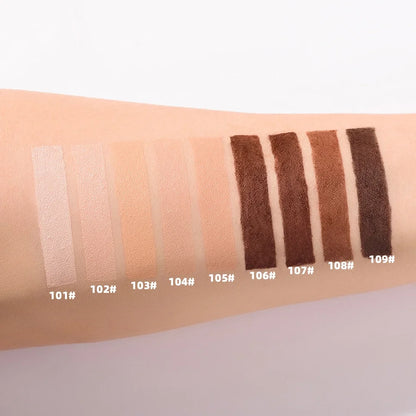 Flacon de fond de teint liquide mat Beauty Glazed, texture fluide étalée montrant la haute couvrance HD.
