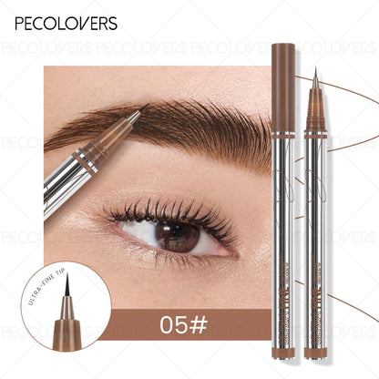 Application du stylo sourcils 4 pointes biseauté créant des traits fins imitant les poils naturels du sourcil.
